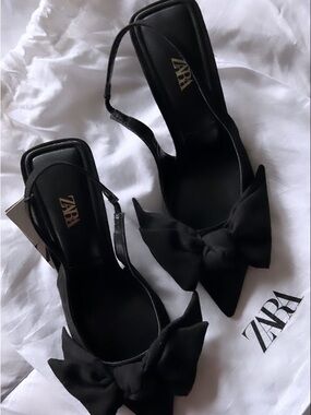 ZARA Black Slingback Bow Heels